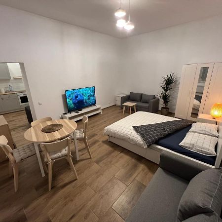 Paris Apartments Katowice Bagian luar foto